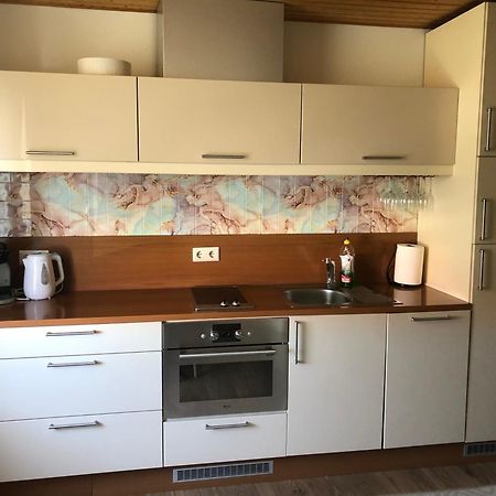 Kalevite Kodu 2-Toaline Apartment! Kuressaare Extérieur photo